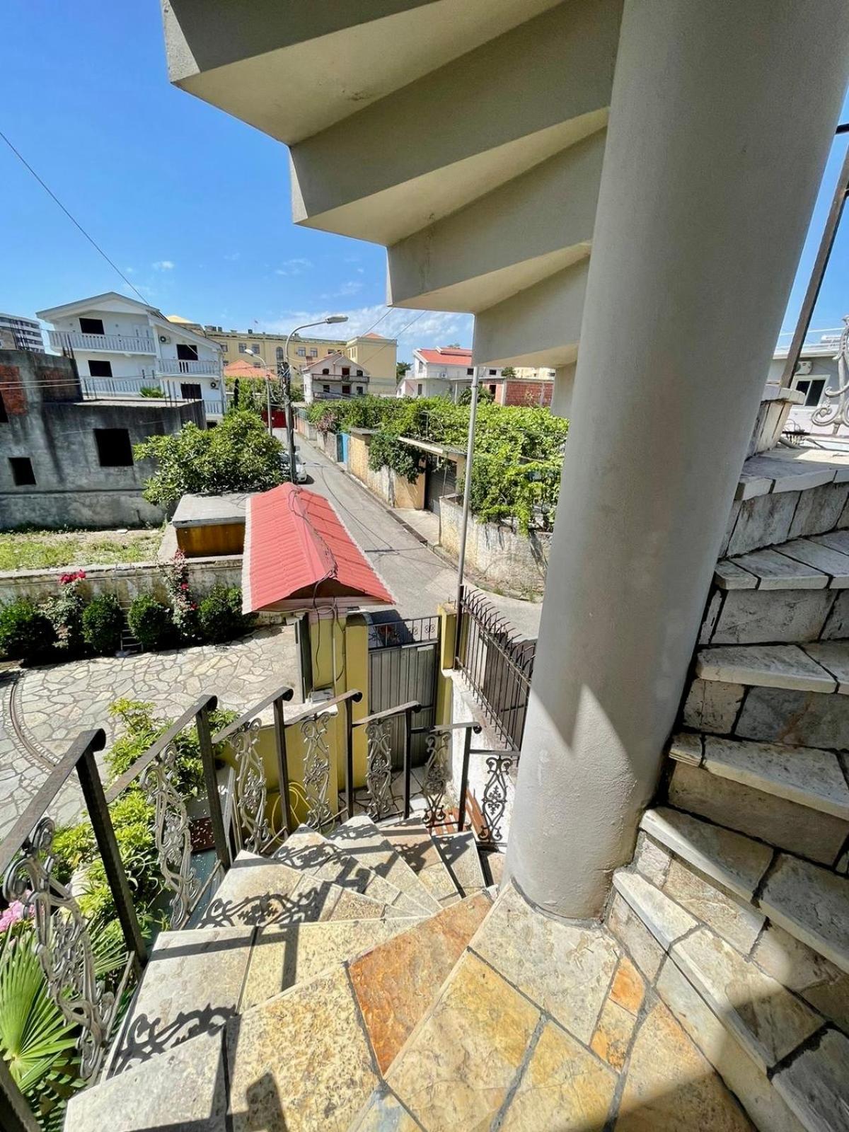 Xhou'S Home Shkodra Exterior foto